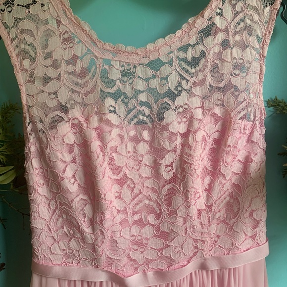 David’s Bridal shade ticketed bridesmaid dress - Picture 4 of 7